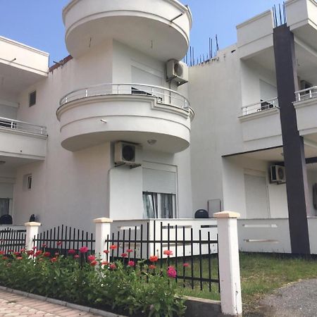 Apartmani Agovic Улцинь Екстер'єр фото