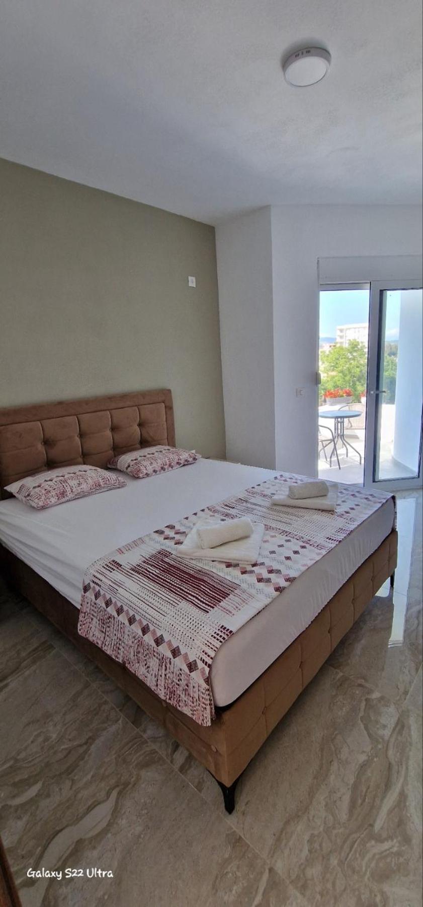 Apartmani Agovic Улцинь Екстер'єр фото
