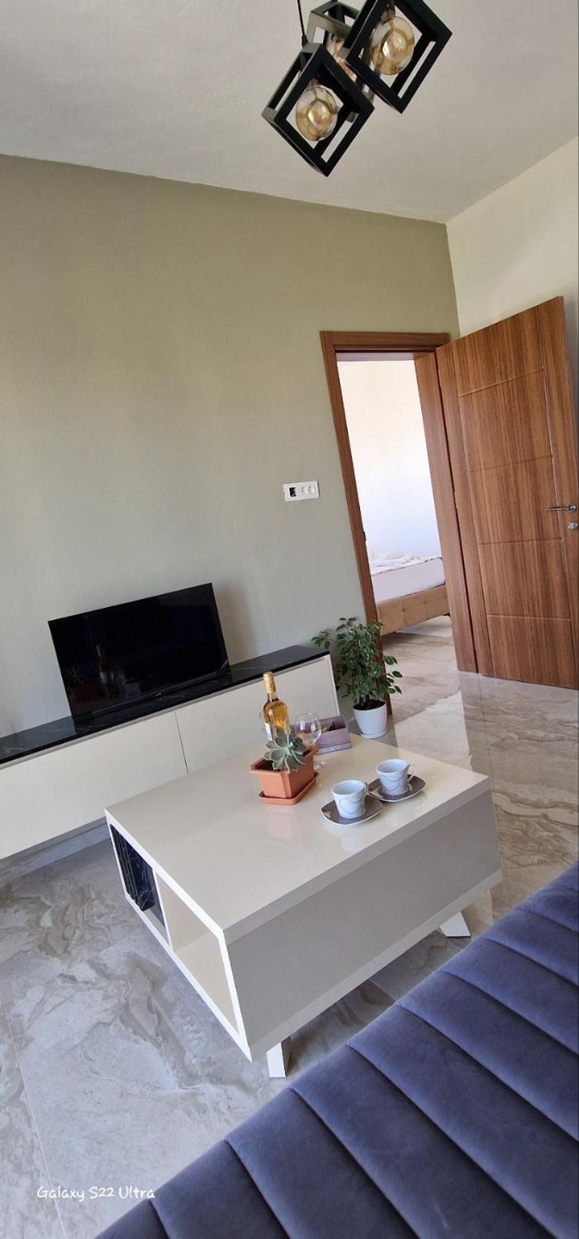 Apartmani Agovic Улцинь Екстер'єр фото