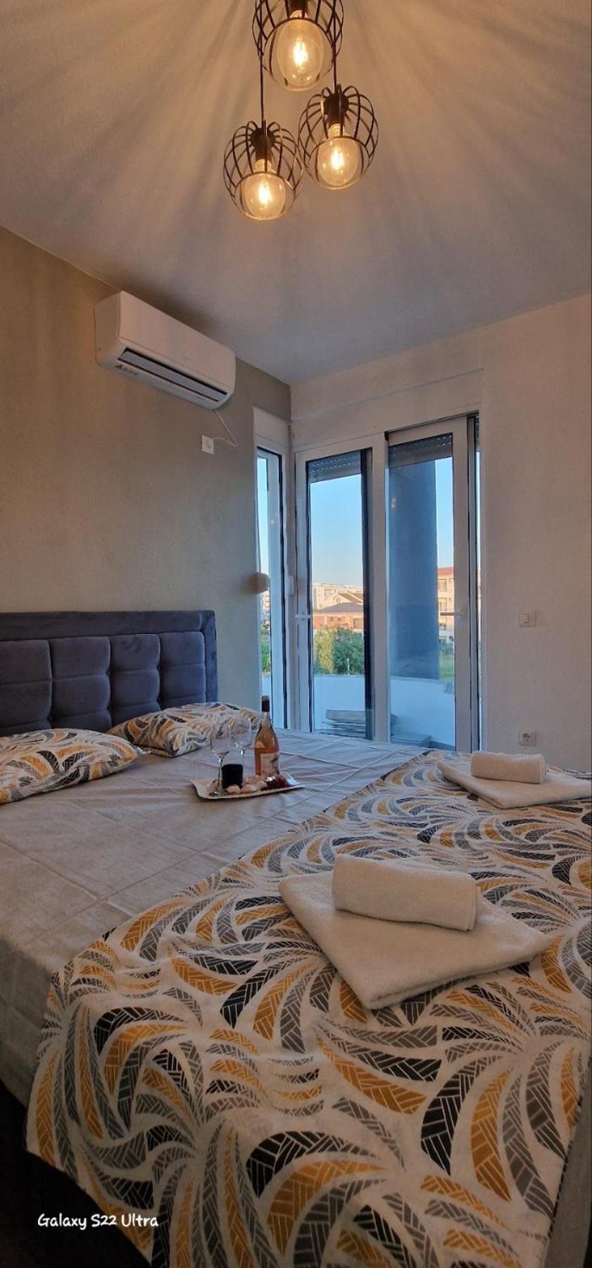 Apartmani Agovic Улцинь Екстер'єр фото