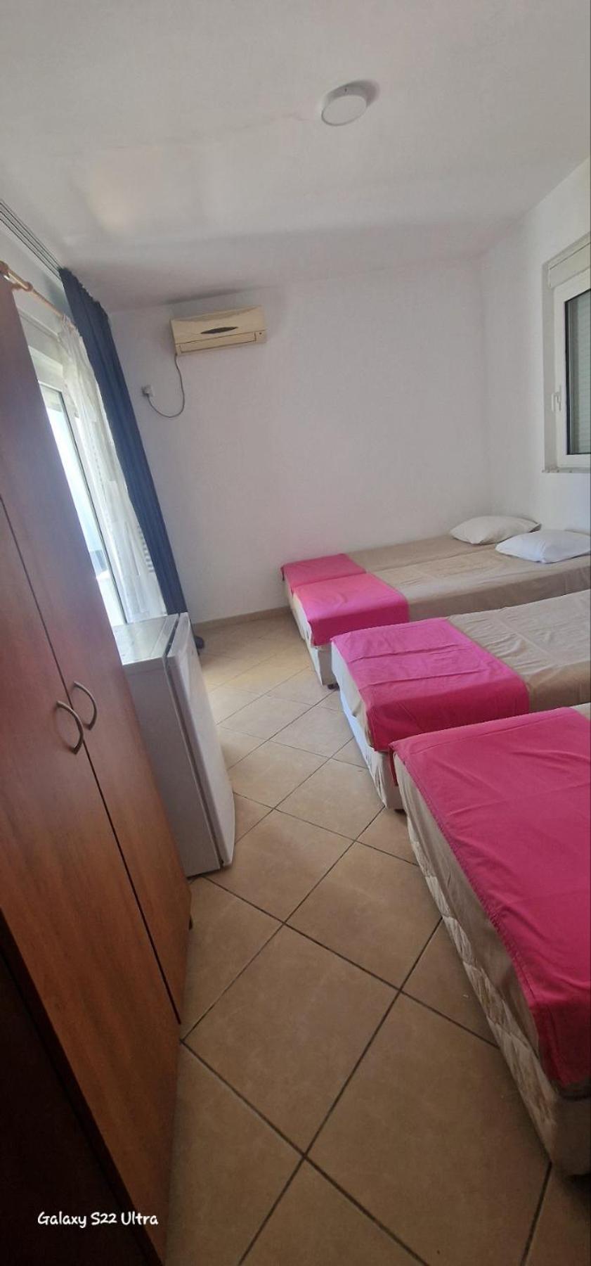 Apartmani Agovic Улцинь Екстер'єр фото